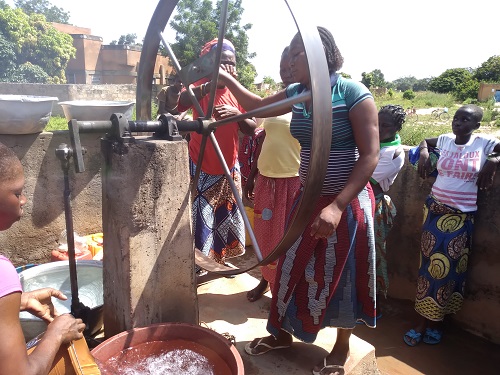 Accès à l’eau potable : Les femmes de Loropéni appellent au secours