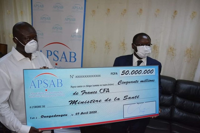 Lutte contre le Covid-19 : l’Association Professionnelle des Sociétés d’Assurances du Burkina (APSAB) assure avec 50 millions de F CFA