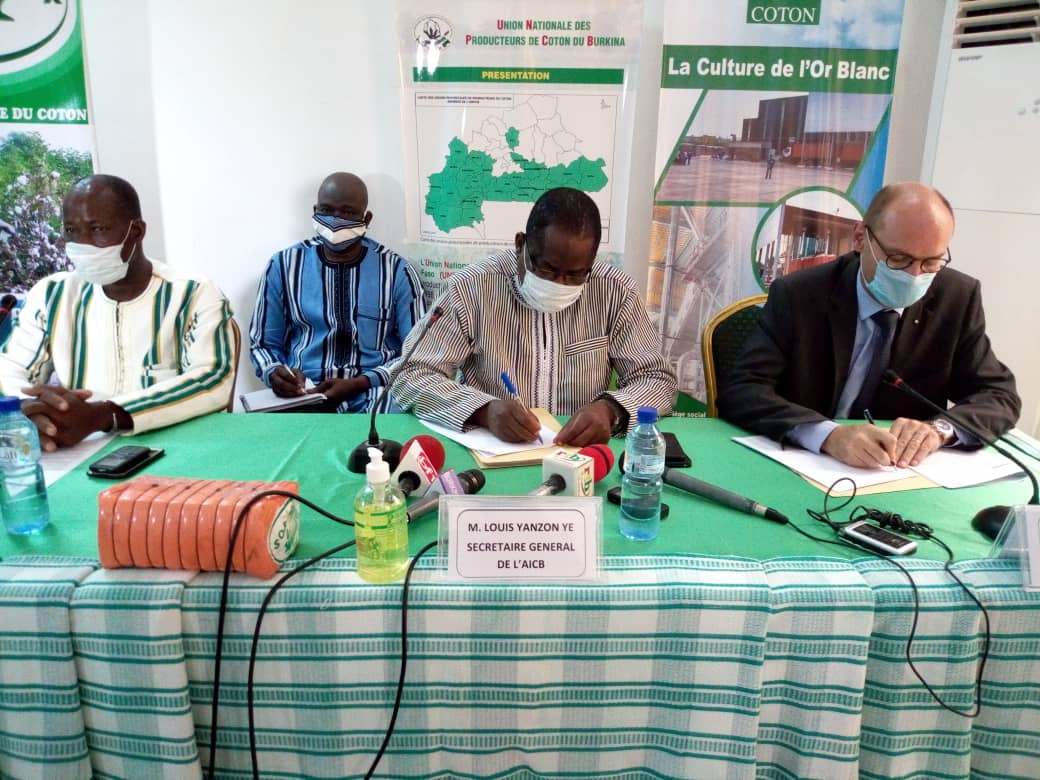Campagne cotonnière 2020-2021 : L’Association interprofessionnelle du coton du Burkina prévoit 550 000 tonnes de coton graine