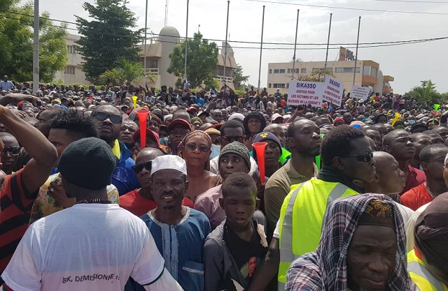 Mali : Des milliers de manifestants demandent la démission du président IBK