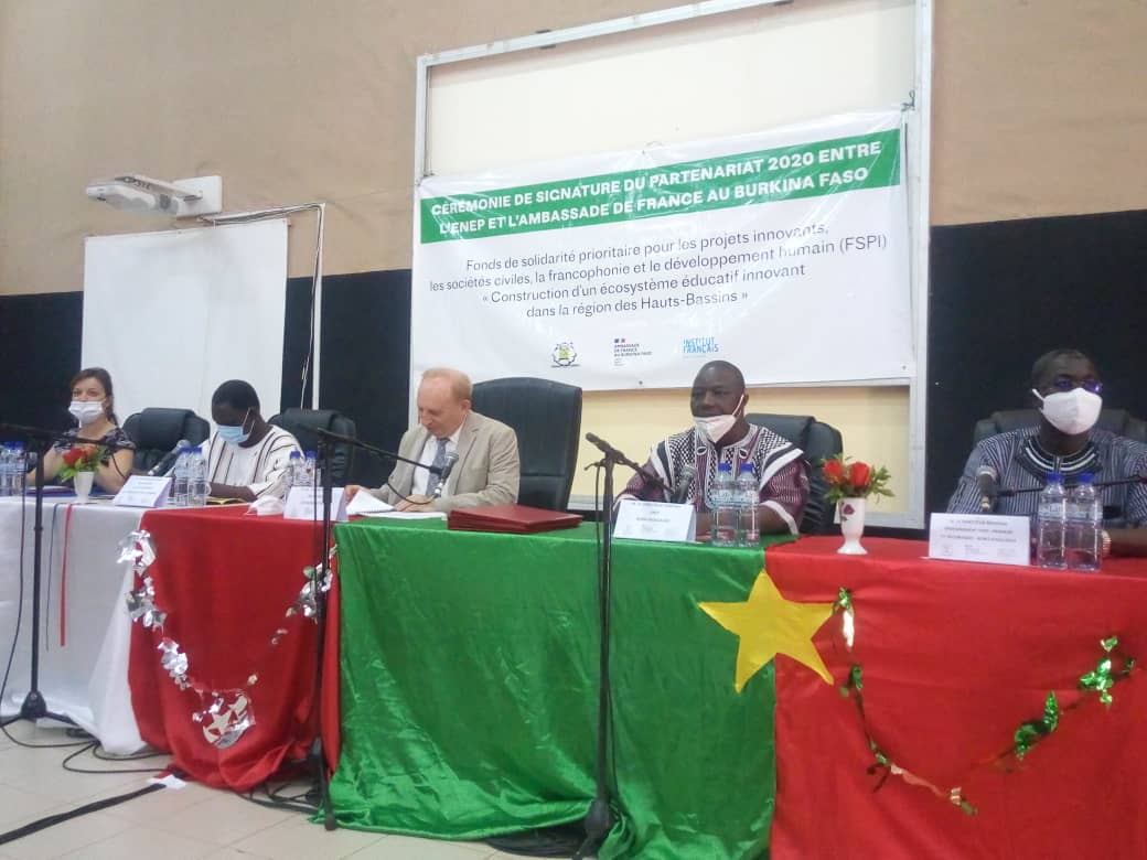 Education : L’ambassade de France signe une convention avec l’ENEP de Bobo-Dioulasso 