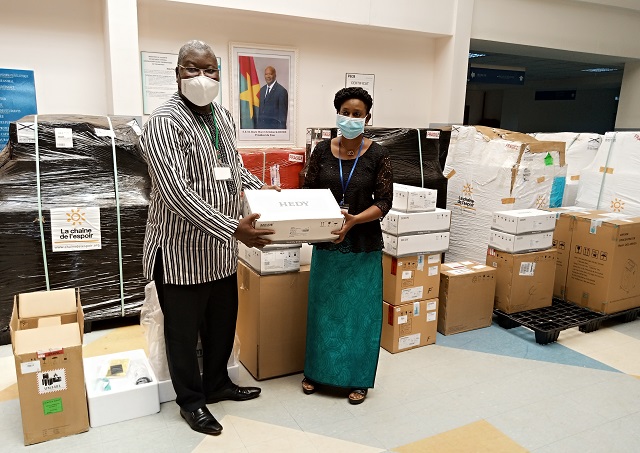 Santé : La Chaîne de l’Espoir fait don de plus de 131 millions de F CFA au CHU de Tengandogo
