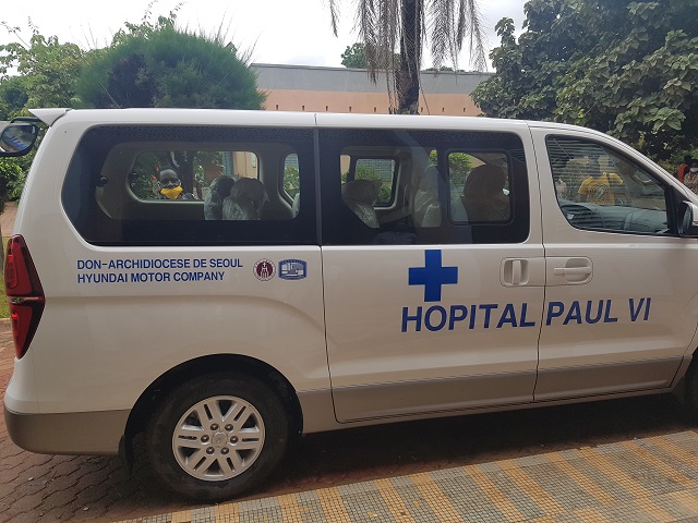 Coopération religieuse : L’archidiocèse de Séoul fait don d’une ambulance à son frère de Ouagadougou