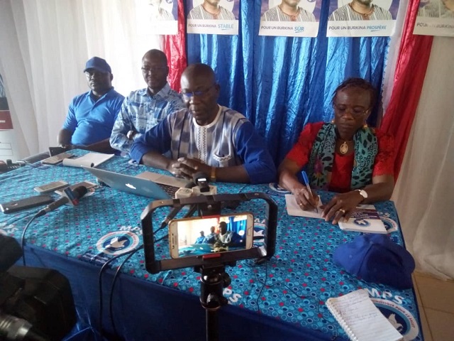 Elections 2020 au Burkina : Pr Augustin Loada dénonce « le clientélisme et la corruption »