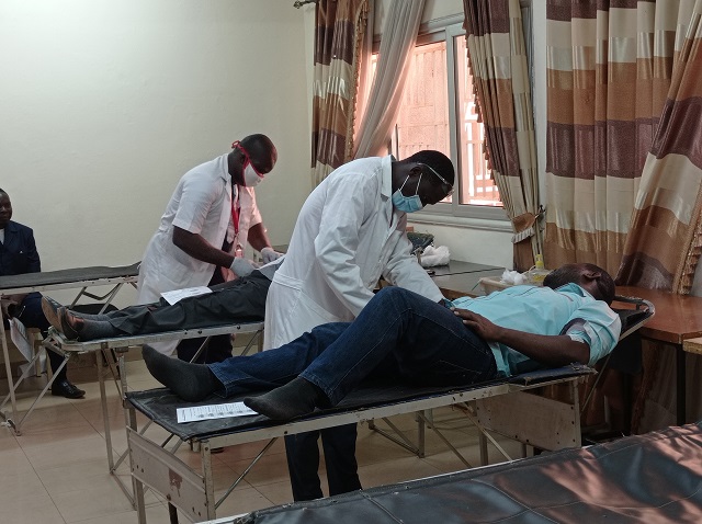 Lutte contre le Covid-19 et le paludisme : Les démographes du Burkina initient un don de sang
