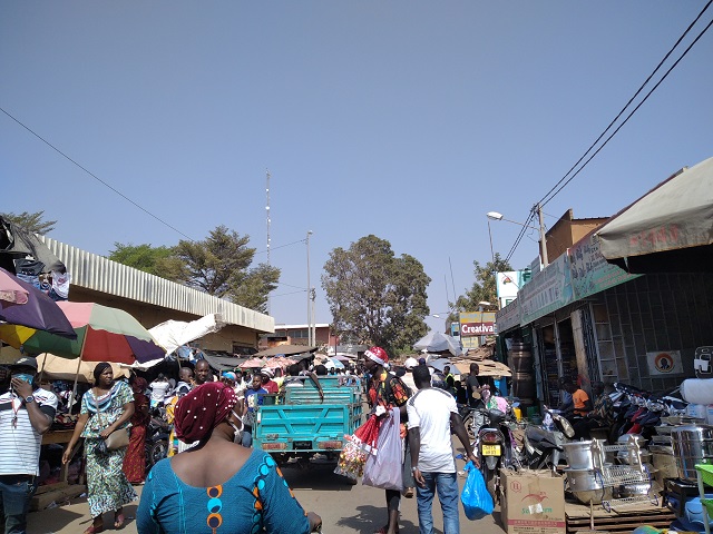 Fêtes de fin d’année à Ouagadougou : 2020, la pire des années, selon les commerçants