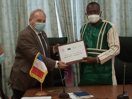 Burkina : Deux conventions de financement signées pour soulager les secteurs de l’énergie et de l’éducation