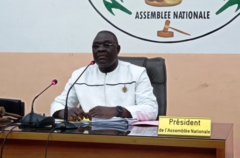 Burkina Faso : L’Assemblée nationale adopte une loi pour améliorer la pension des retraités du privé