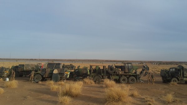 Mali : Environ 300 militaires de la Force Barkhane mobilisés pour sécuriser un convoi de ravitaillement dans le nord 