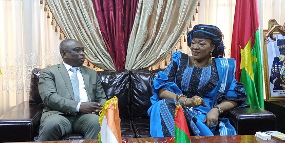 Médiateur du Faso : Le ministre ivoirien Kouadio Konan Bertin échange avec Saran Sérémé