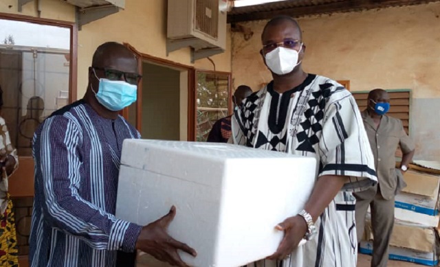 Lutte contre le Covid-19 au Burkina : La région des Hauts-Bassins reçoit ses doses de vaccins AstraZeneca