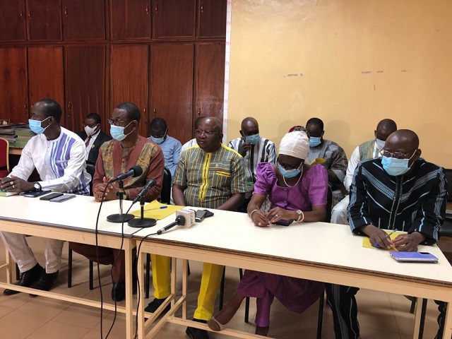 Burkina Faso : Le groupe parlementaire RDJ pour la limitation des partis politiques