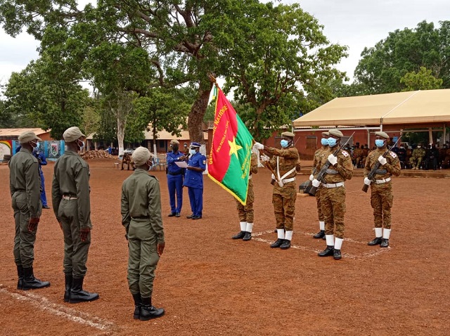 Gendarmerie nationale : La 48e promotion des élèves sous-officiers présentée au drapeau