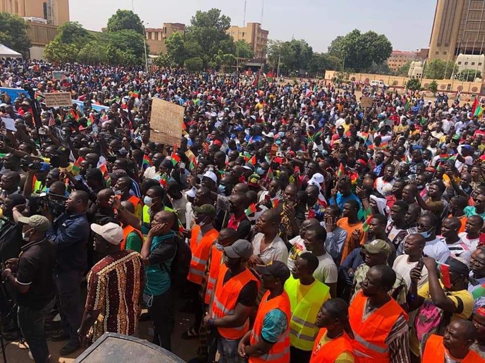 Marche-meeting contre l’insécurité au Burkina : Des manifestants exigent la libération de Diendéré