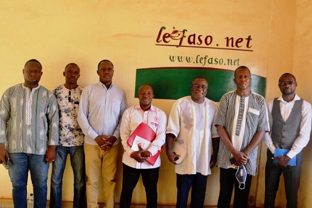 La Croix-Rouge burkinabè dans les locaux de Lefaso.net : Une visite de reconnaissance et de renforcement de partenariat