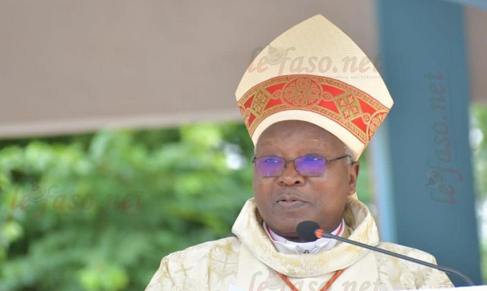 Le ministre de la santé chez le cardinal Philippe Ouédraogo : L’archevêché de Ouagadougou rejette le compte rendu publié par le ministère