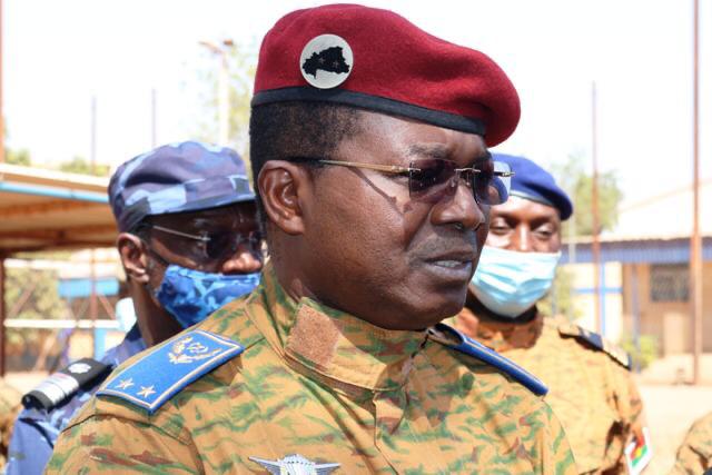 Insécurité au Burkina : « Désormais, il y aura une grande communication avec nos troupes », promet le ministre de la défense 
