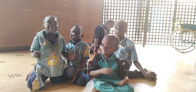Enfants déficients mentaux au Burkina : Le chemin de croix des parents !   