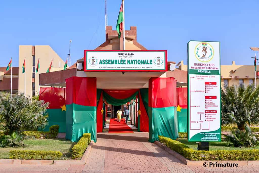 Burkina : Le Premier ministre Lassina Zerbo devant l’Assemblée nationale pour son examen d’investiture