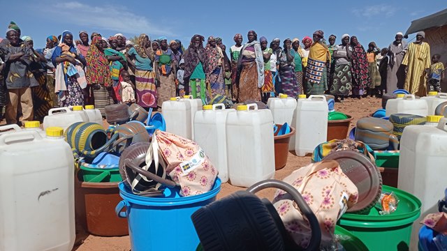 Région du Centre-nord : L’ONG WaterAid vient en aide aux personnes déplacées internes avec des kits d’hygiène et de dignité