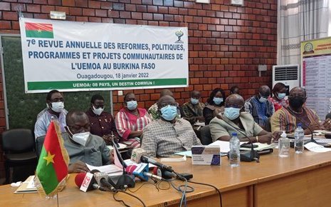 Réformes politiques, programmes et projets de l’UEMOA : La 7e revue annuelle salue la performance de leurs mises en œuvre au Burkina Faso