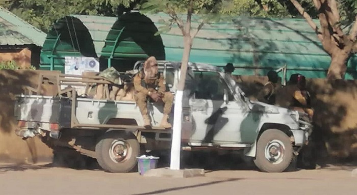 Présumée arrestation de Roch Kaboré : La télévision nationale aux mains d’hommes armés