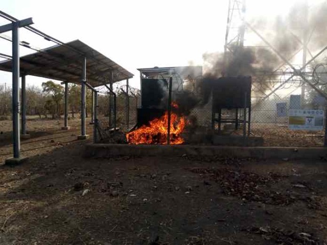 Insécurité au Burkina : Des infrastructures administratives incendiées dans les communes de Yondé et Kougny