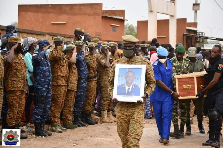 Burkina Faso : Les 13 gendarmes tués sur l’axe Tougouri-Taparko inhumés
