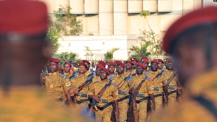 Burkina Faso : Il faut supprimer l’armée pour sauver le pays
