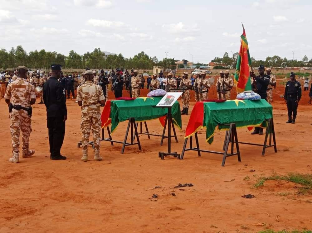 Attaque du commissariat de police du district de Fô : Les deux policiers tombés reposent désormais au cimetière « route de Banankélédaga »