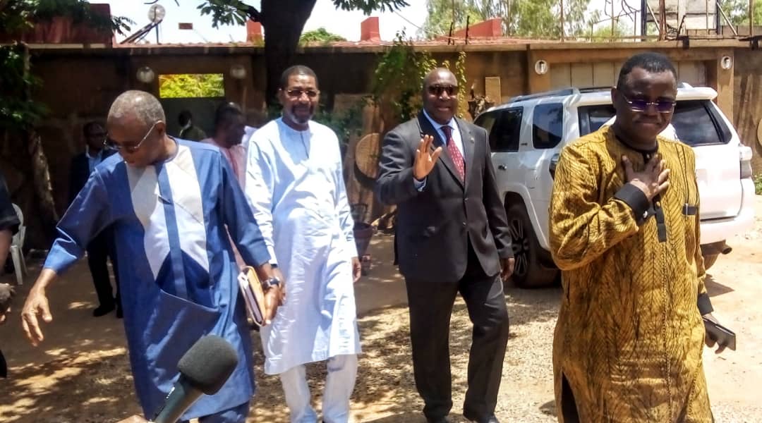 Burkina : Ballet de l’ex-majorité présidentielle au domicile de Roch Kaboré