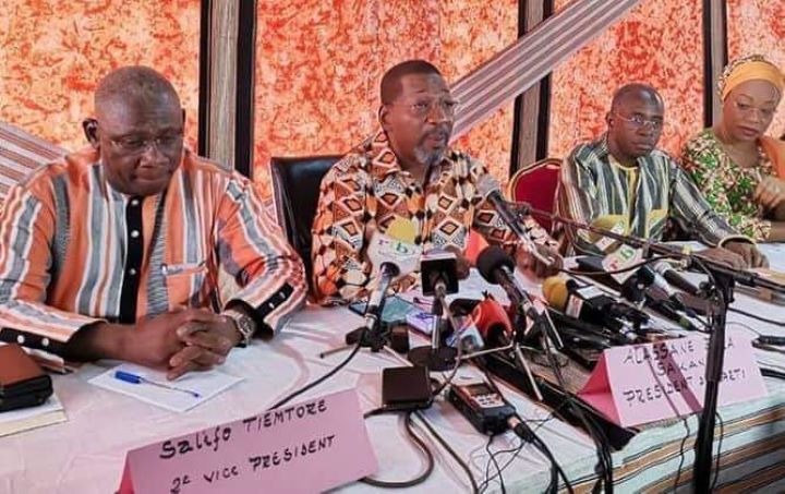 Burkina : Des militants prônent le changement de Bala Alassane Sakandé à la tête du MPP 