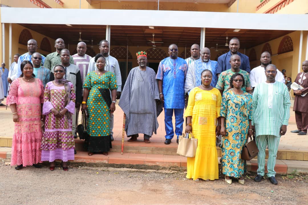 Visite de courtoisie au Mogho Naaba Baongo :  La délégation spéciale de la Commune de Ouagadougou 