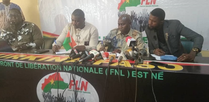 Burkina : « Des gens ont servi de la pacotille quand le pays avait besoin de blindé », réplique le Front de libération nationale
