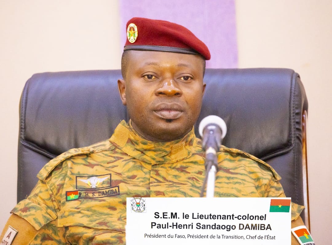 Burkina Faso : Le président du Faso,  le LCL Damiba, occupe désormais le poste de ministre de la défense et des anciens combattants 
