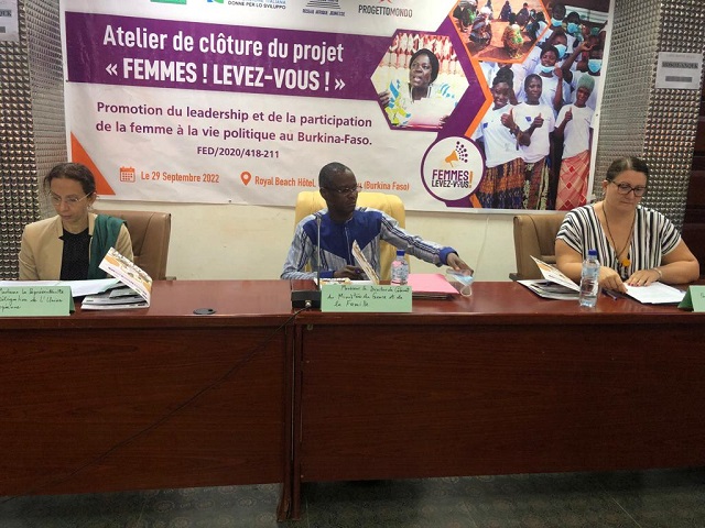 Leadership féminin au Burkina Faso : Fin du projet « Femmes ! Levez-vous ! » 