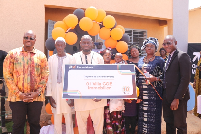 Tombola Orange Money : Hamidou Sawadogo remporte la villa de la grande promo
