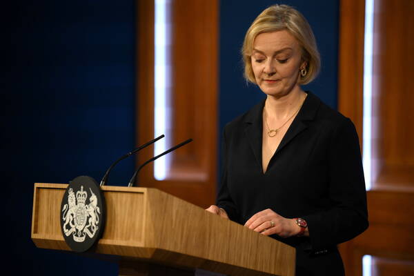 Angleterre : Liz Truss, Première Ministre, démissionne 