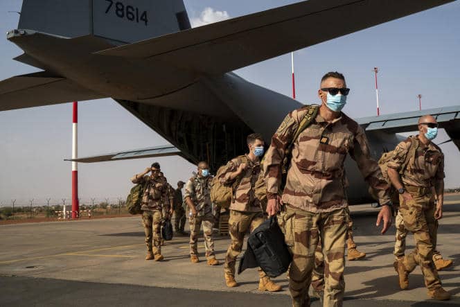Coopération : Paris annonce la fin de l’opération Barkhane et une adaptation de ses bases en Afrique 