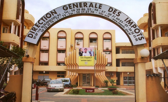 Burkina : Le directeur général des impôts suspend les formations et ateliers délocalisés
