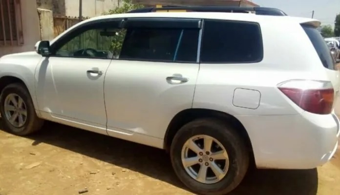 Ouagadougou : Deux corps sans vie découverts dans un véhicule dans le quartier Balkuy