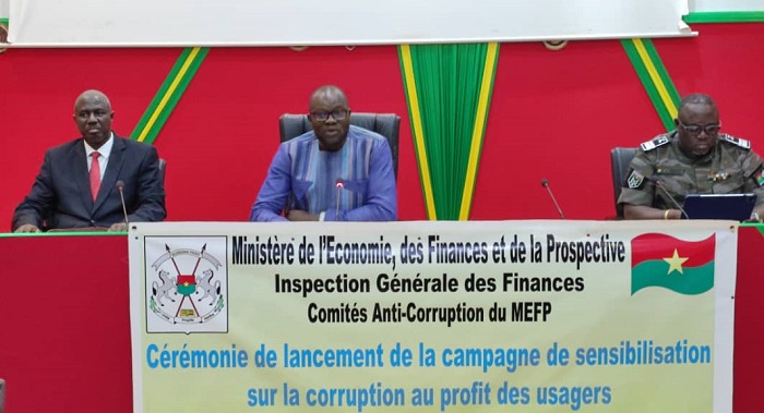 Ministère de l’Economie : Lancement d’une campagne de sensibilisation sur la corruption au profit des usagers 