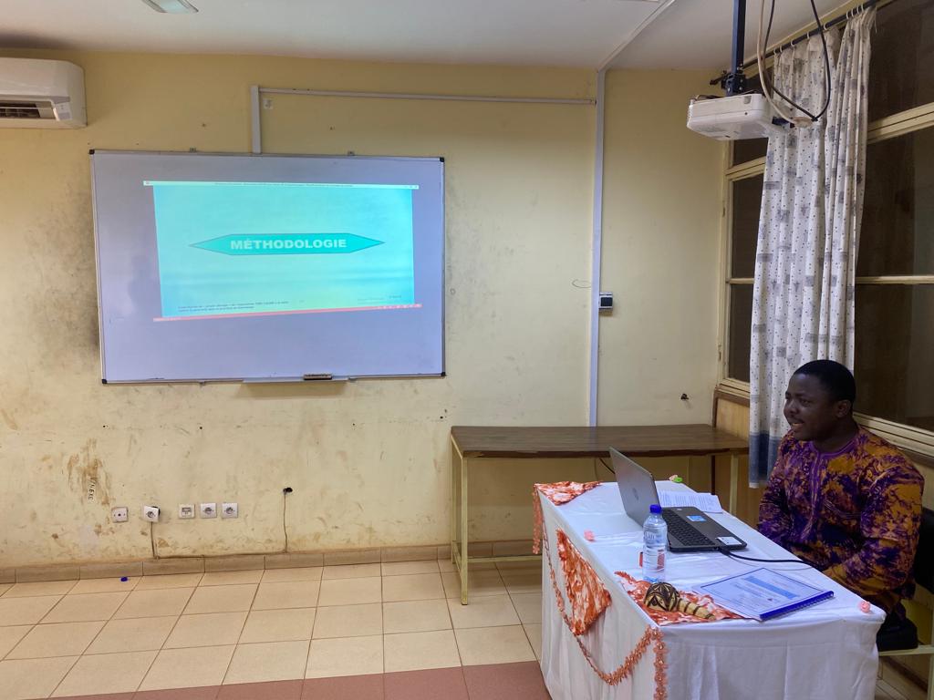 Soutenance de master : Aziz Bansé mène la réflexion sur l’apport du « projet élevage » de l’Association Tind- Yalgré (ATY) à la lutte contre la pauvreté dans la province du Kourwéogo