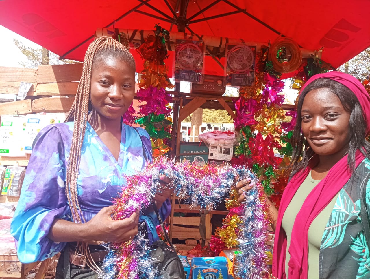 Fête de Noël au Burkina Faso : Ambiance dans les marchés 
