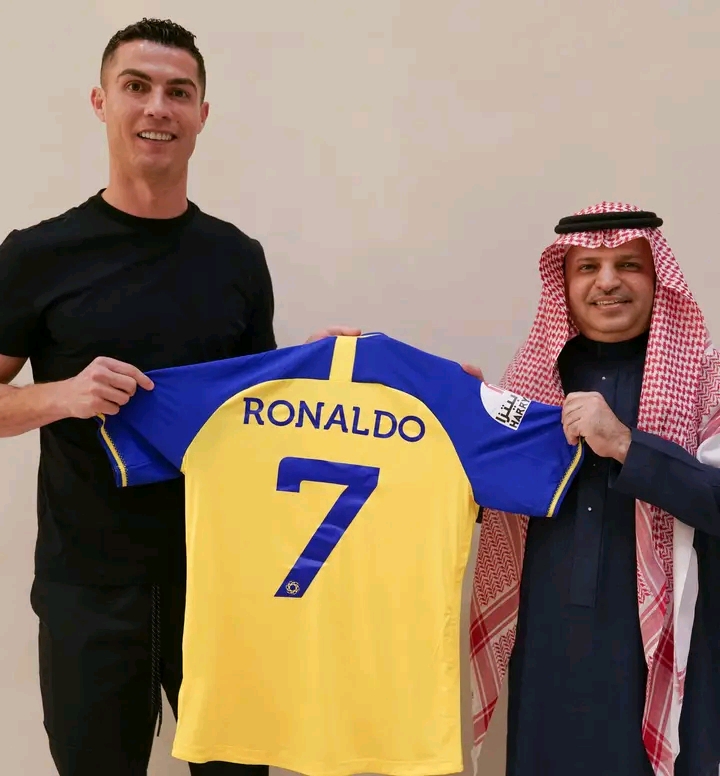 Football : Cristiano Ronaldo s’engage avec Al-Nasr d’Arabie Saoudite