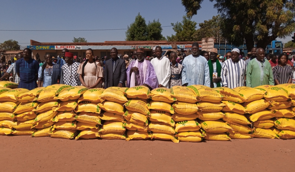 Dédougou : La Fondation EBOMAF au secours des populations démunies 