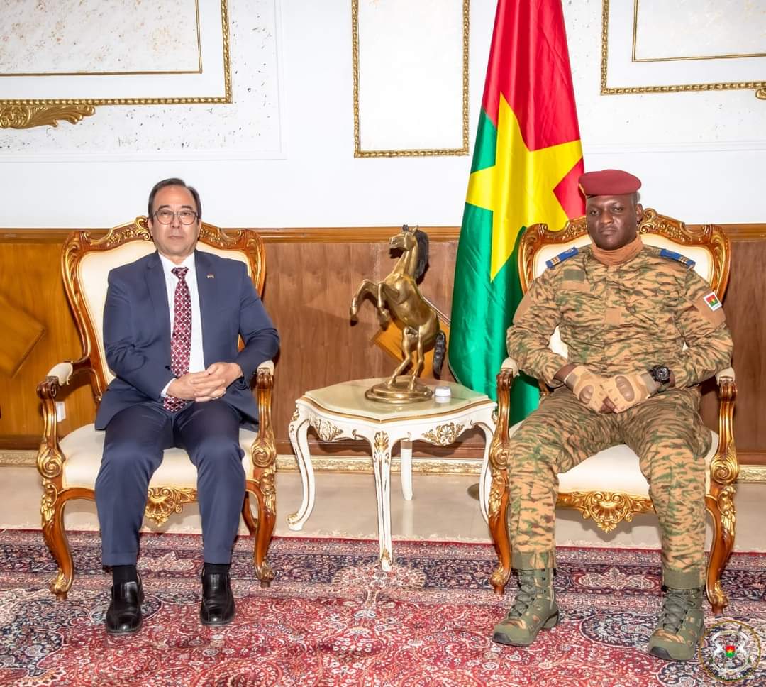Coopération Etats-Unis-Burkina Faso : Le sous-secrétaire d’Etat américain pour l’Afrique de l’Ouest échange avec le Chef de l’Etat