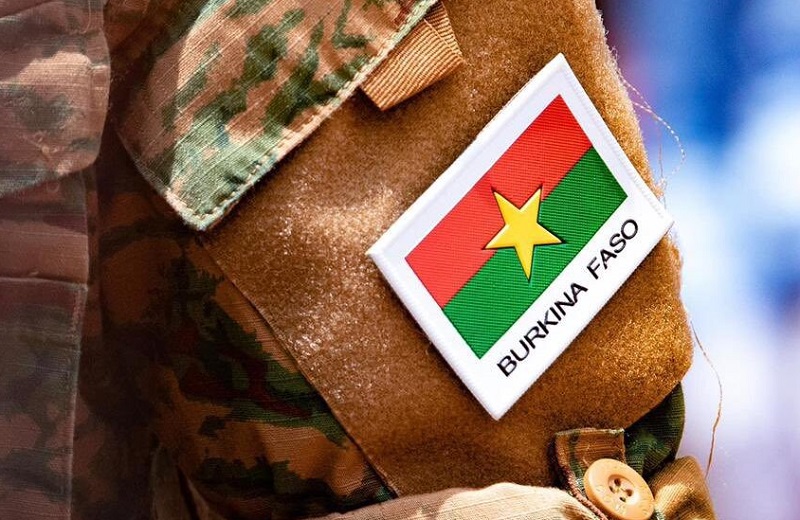 Burkina : Quatre nouveaux officiers des forces armées nationales nommés à des postes de responsabilité 