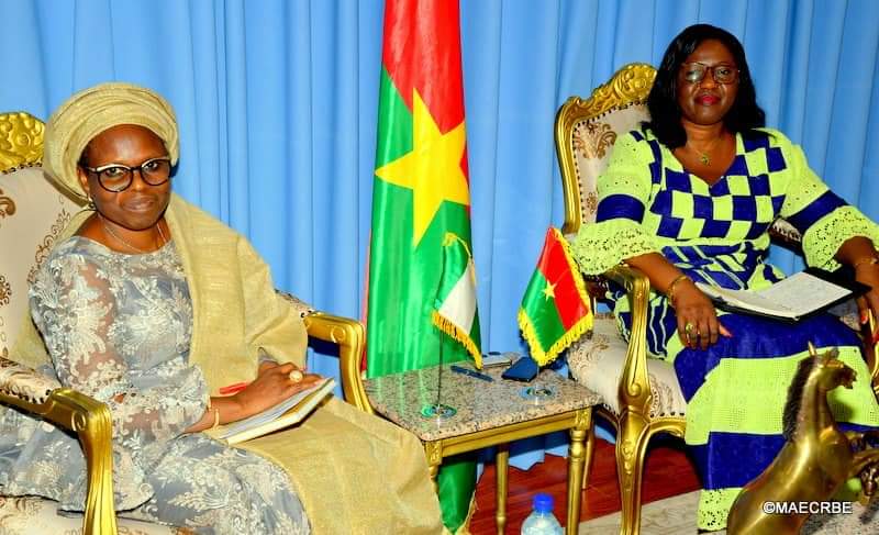 Allégations de tueries de pèlerins dans l’Est : Olivia Rouamba échange avec l’ambassadeur du Nigeria au Burkina 