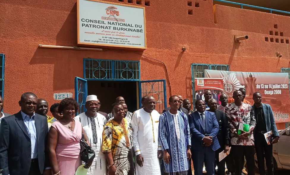 Burkina Faso : Le ministre du commerce en visite au Conseil national du patronat burkinabé 